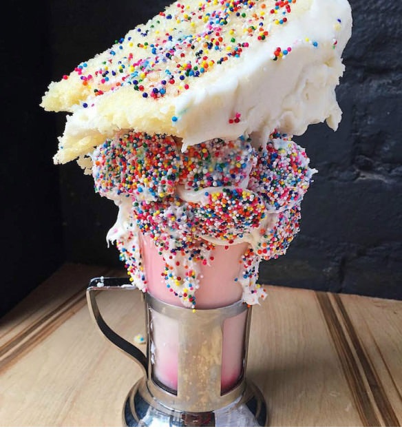 These-crazy-NYC-milkshakes-bring-all-the-boys-to-the-yard-1170x620